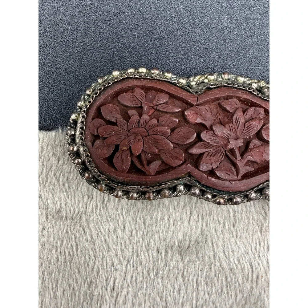 Vintage‎ Chinese Cinnabar Carved Brooch Silver Tone